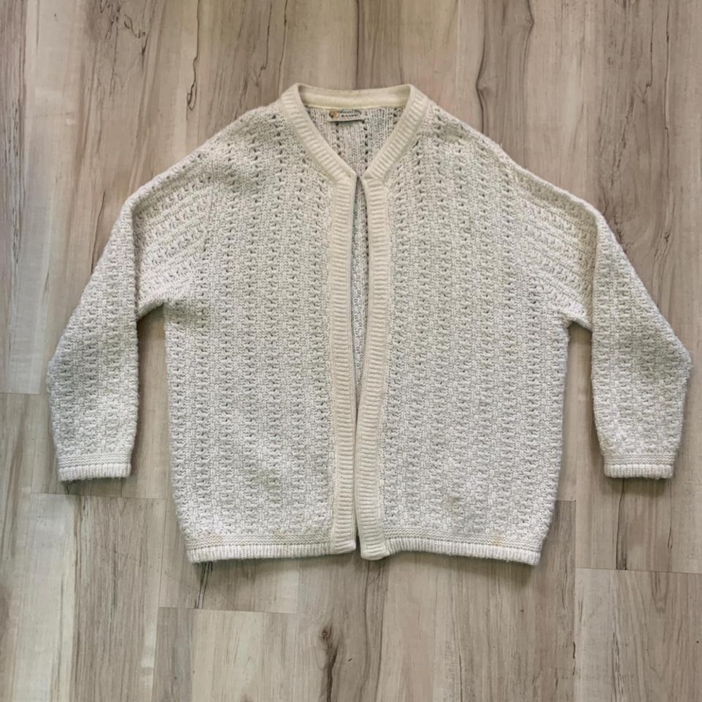 Vintage 1960s boho cream knit cardigan